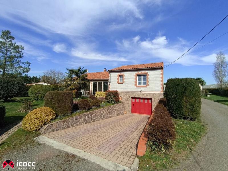 Maison - 105 m² - 5 pièces