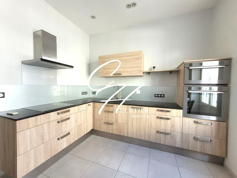 Appartement - 69 m² - 2 pièces