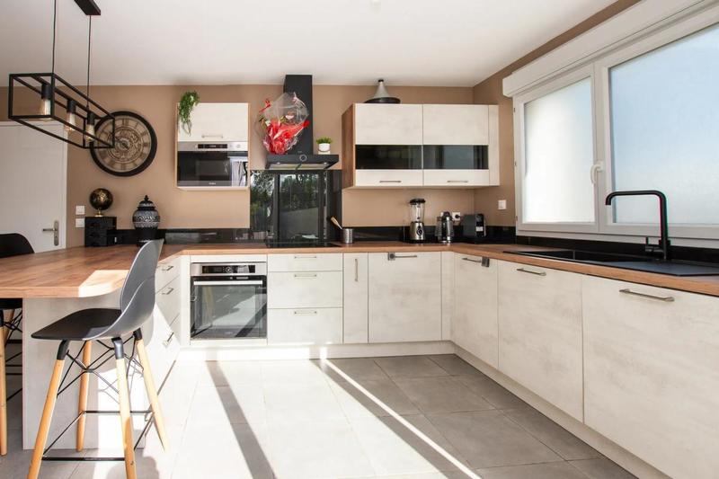 Maison - 125 m² - 4 pièces