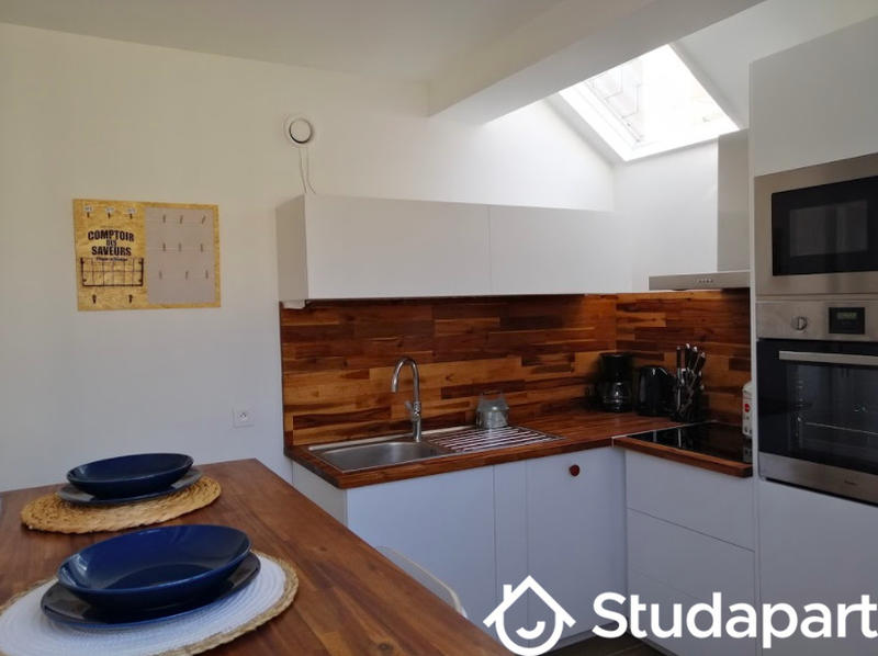 Chambre - 9 m² - 1 pièce