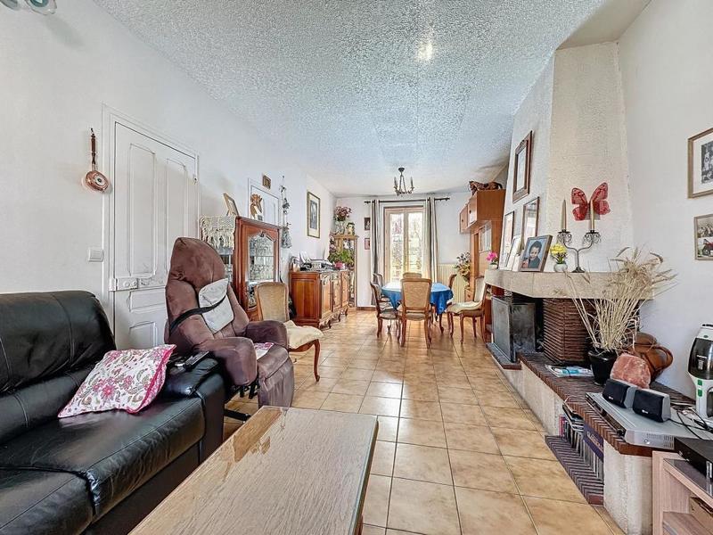 Maison - 186 m² - 7 pièces