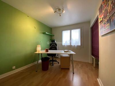 Appartement - 77 m² - 4 pièces