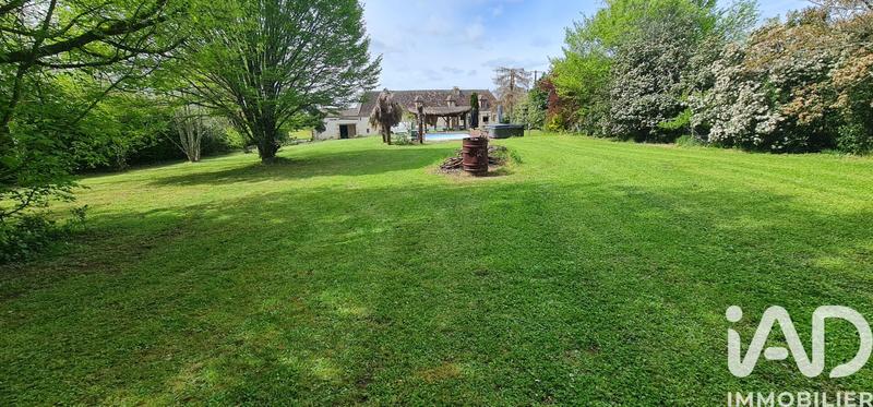 Maison - 250 m² - 7 pièces