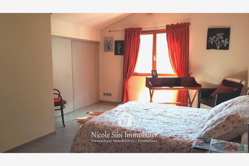 Villa - 170 m² - 5 pièces