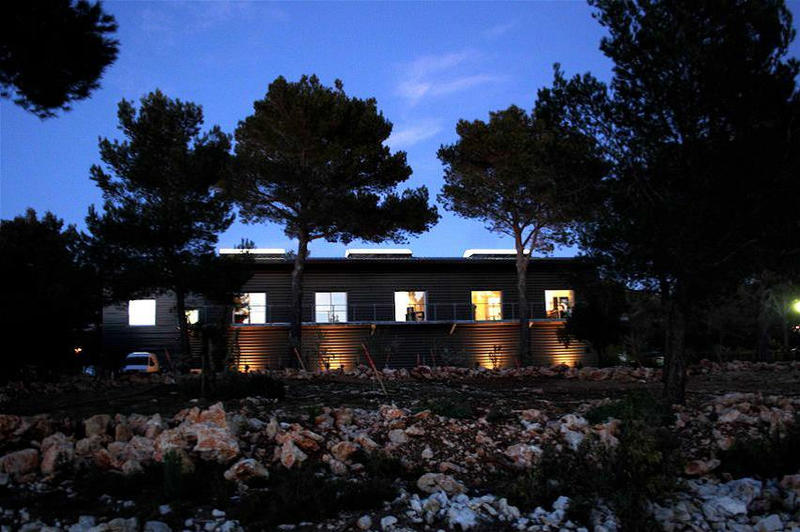 Entrepôt - 1 455 m²