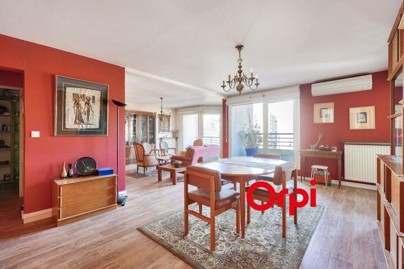 Appartement - 122 m² - 4 pièces