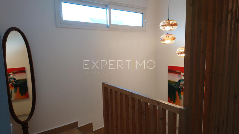 Maison - 199 m² - 6 pièces