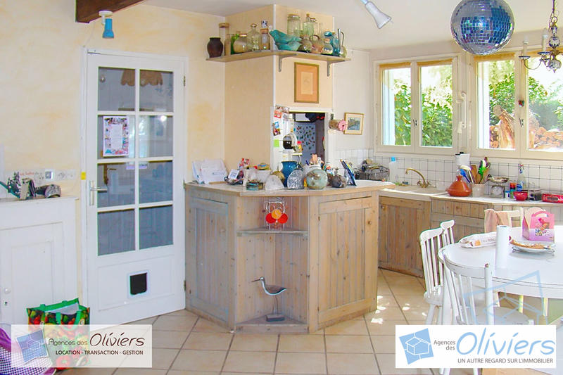 Maison - 185 m² - 8 pièces