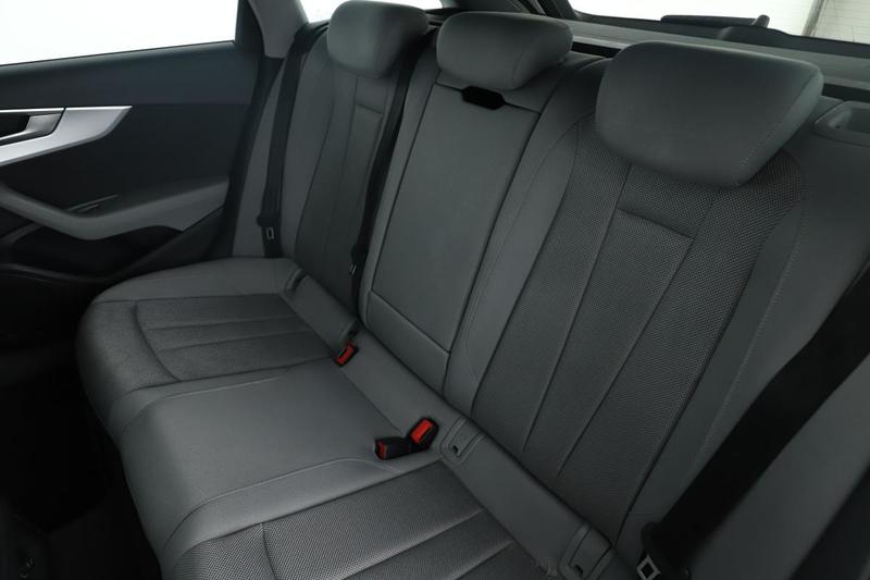 Audi A4 Avant 2.0 Tdi Ultra Business Line s tronic 150 ch