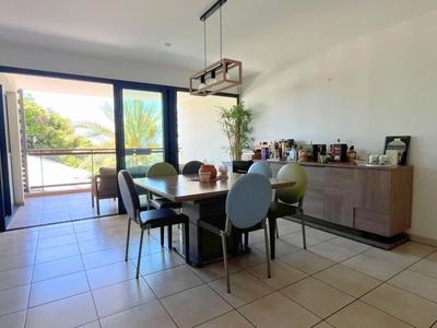 Appartement - 87 m² - 3 pièces