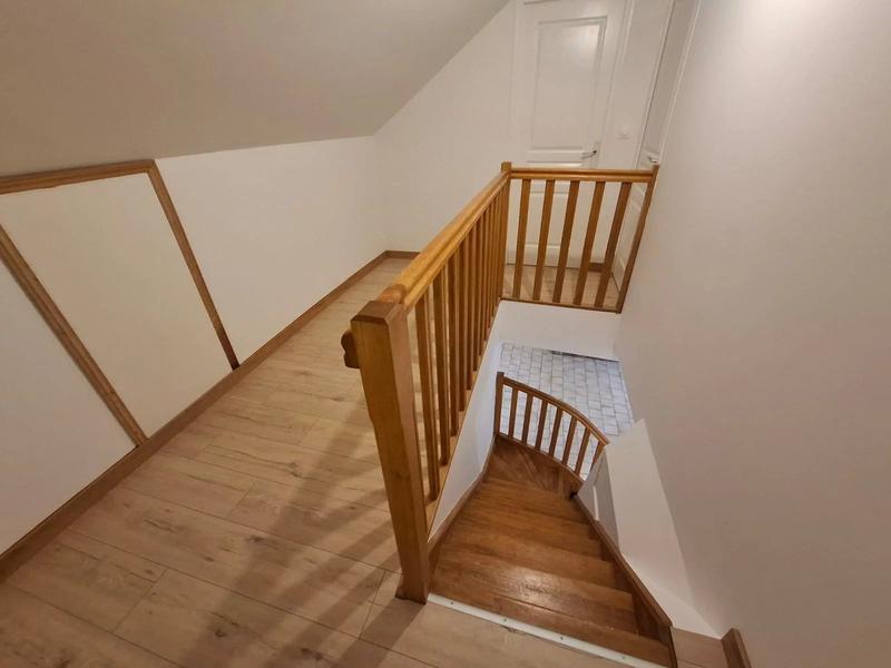 Maison - 96 m² - 6 pièces