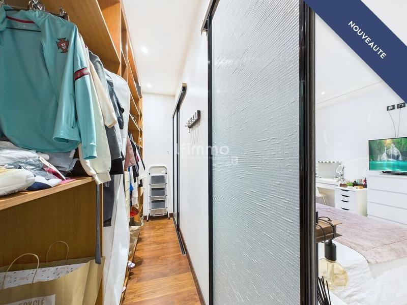 Maison - 378 m² - 7 pièces