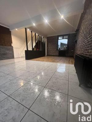 Maison - 235 m² - 8 pièces