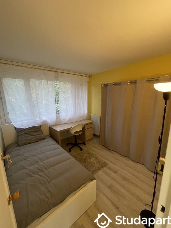 Chambre - 10 m² - 1 pièce