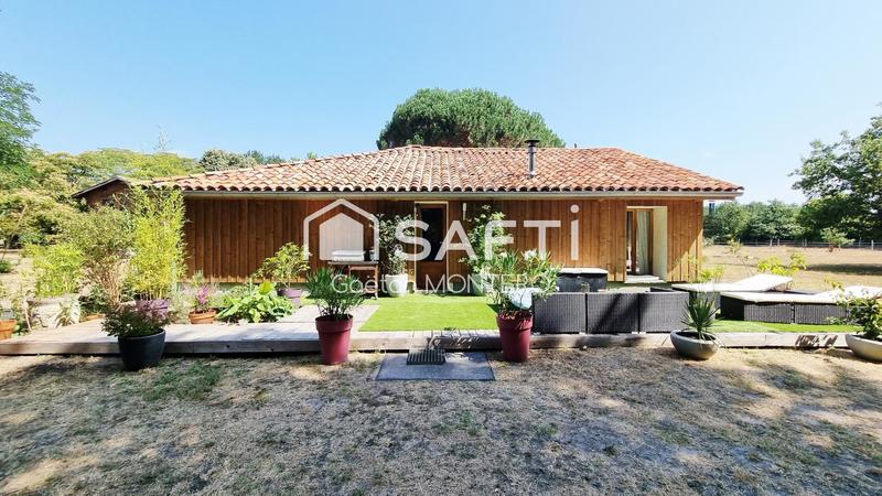 Maison - 204 m² - 7 pièces