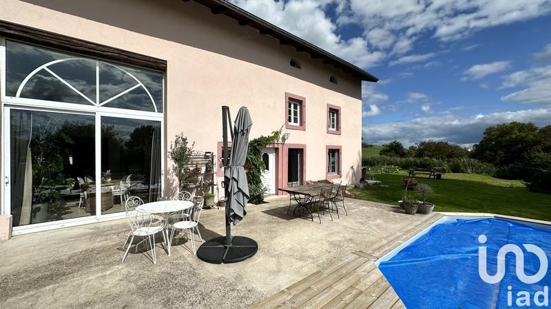 Maison - 246 m² - 6 pièces