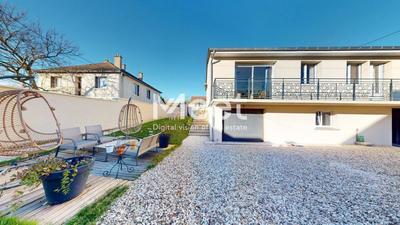 Maison - 120 m² - 5 pièces