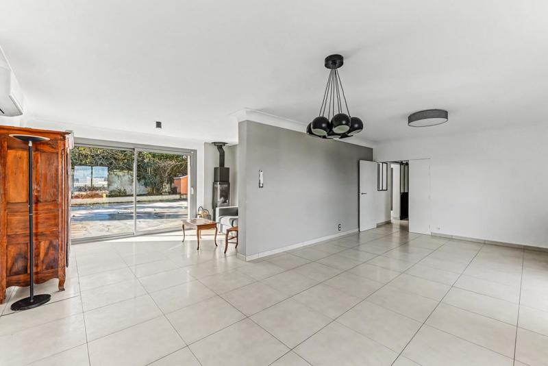 Demeure - 287 m² - 11 pièces