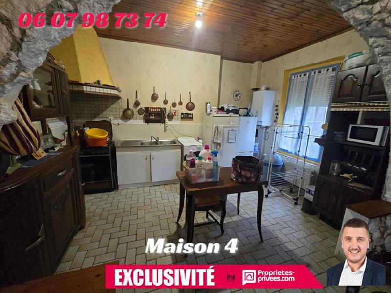 Maison - 350 m² - 1 pièce