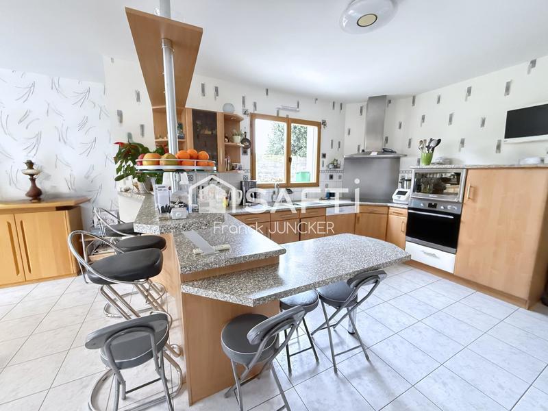 Maison - 175 m² - 7 pièces