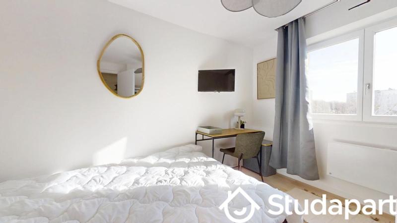 Chambre - 10 m² - 1 pièce