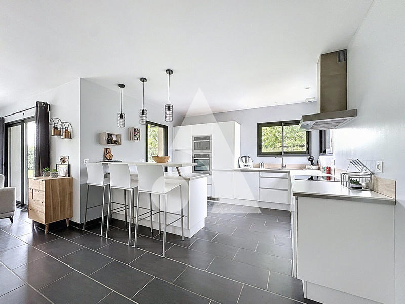 Maison - 118 m² - 6 pièces