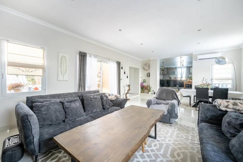 Maison - 167 m² - 7 pièces