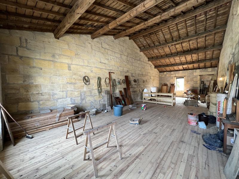 Maison - 169 m² - 10 pièces