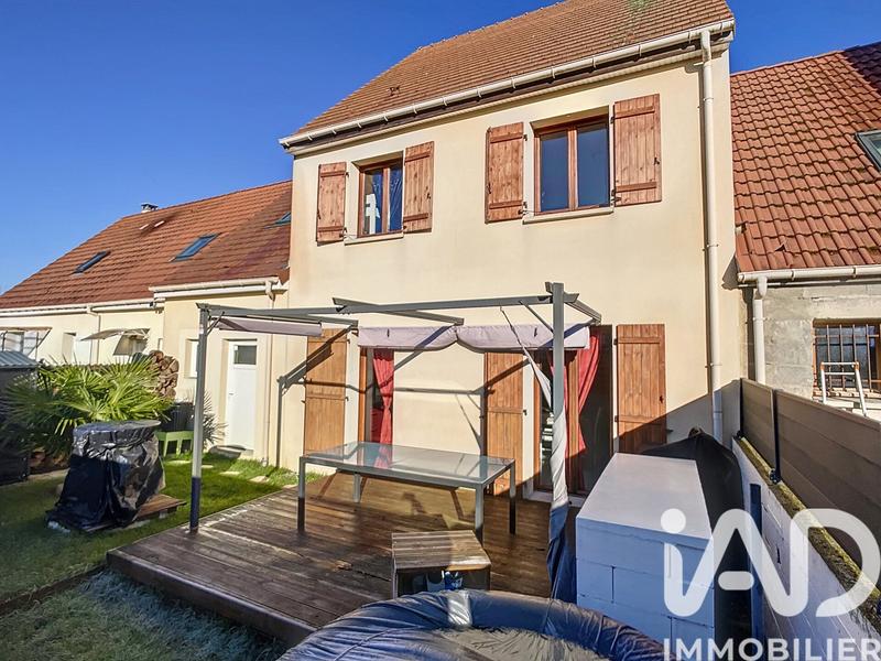 Maison - 104 m² - 5 pièces