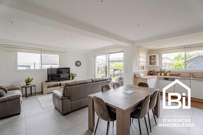 Maison - 116 m² - 6 pièces