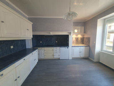 Maison - 140 m² - 6 pièces