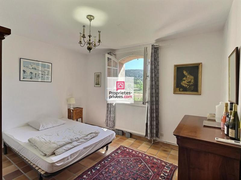 Maison - 190 m² - 5 pièces