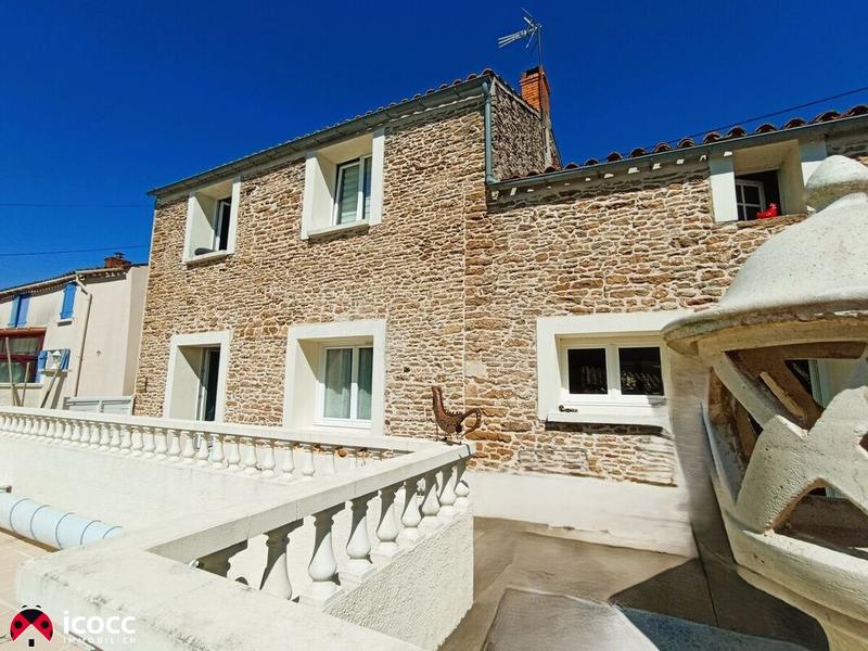 Maison en pierre - 121 m² - 5 pièces