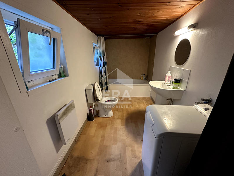 Immeuble - 9 pièces