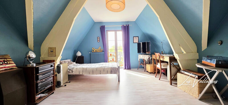 Maison - 450 m² - 18 pièces