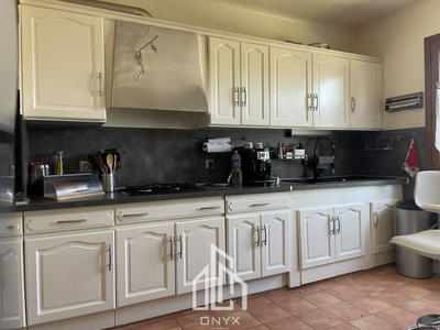 Maison - 182 m² - 8 pièces