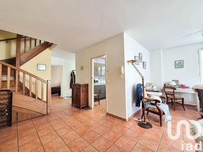 Maison - 104 m² - 4 pièces