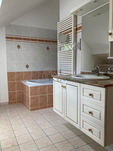 Maison - 113 m² - 5 pièces