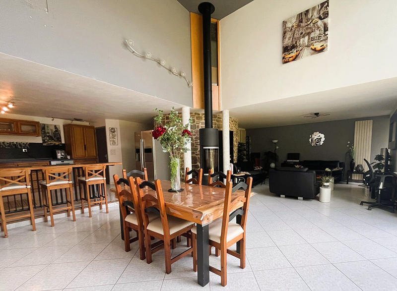 Maison - 172 m² - 5 pièces