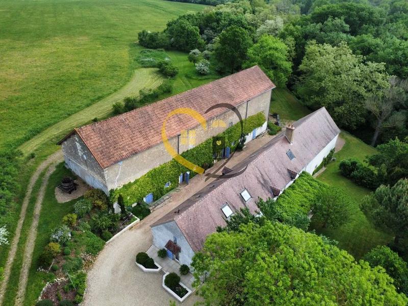 Longère - 243 m² - 7 pièces