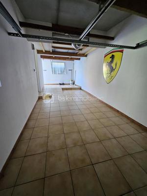 Propriété - 170 m² - 5 pièces