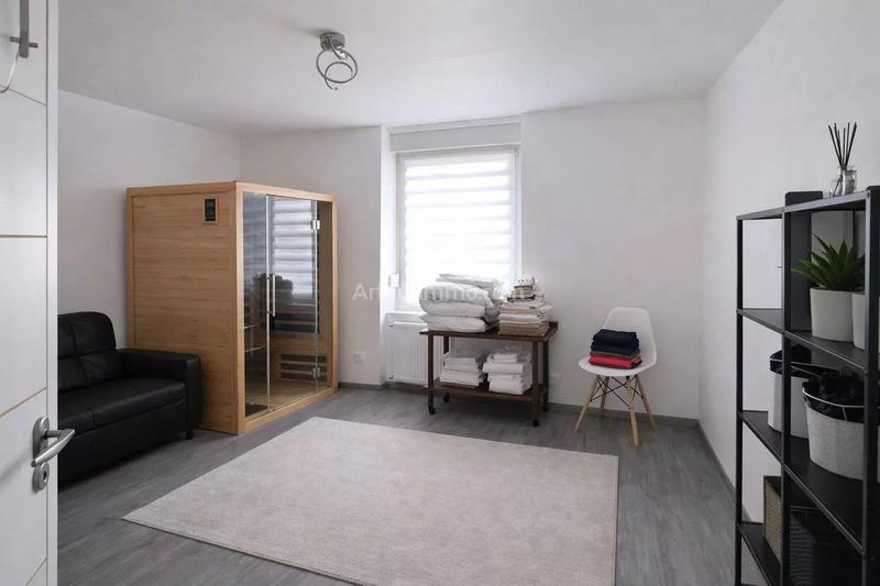 Maison - 121 m² - 6 pièces