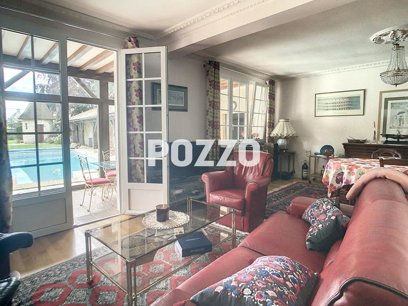 Maison - 290 m² - 10 pièces