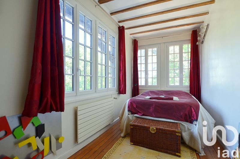 Maison - 180 m² - 8 pièces