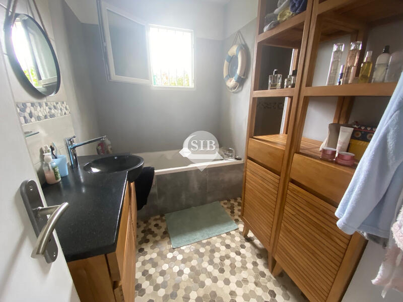 Maison - 120 m² - 6 pièces