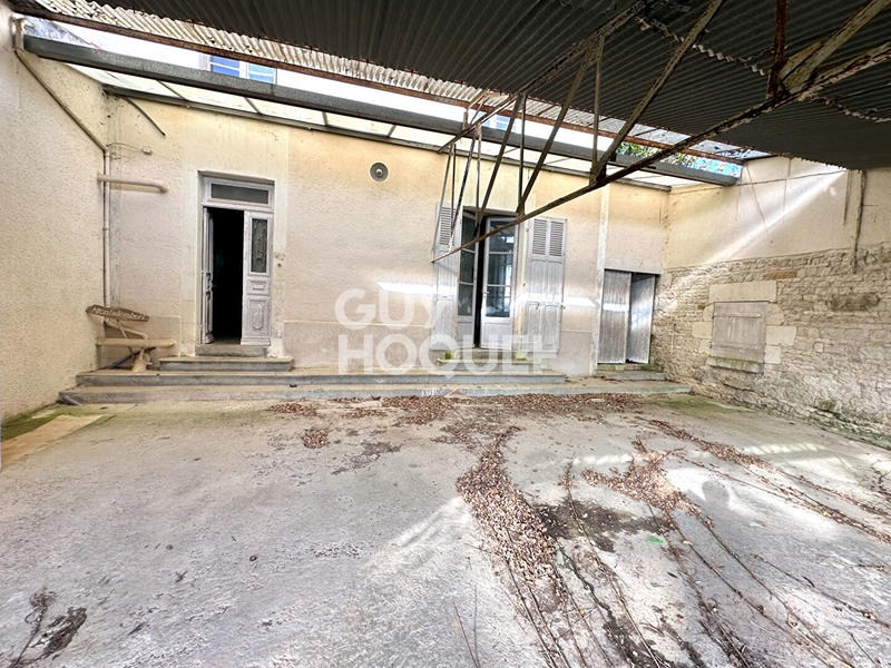 Maison - 216 m² - 8 pièces