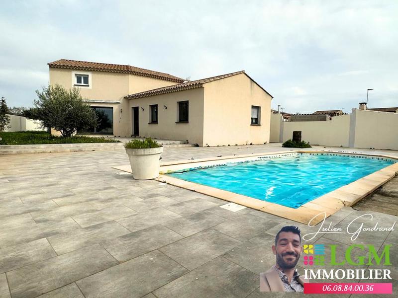 Maison - 184 m² - 7 pièces