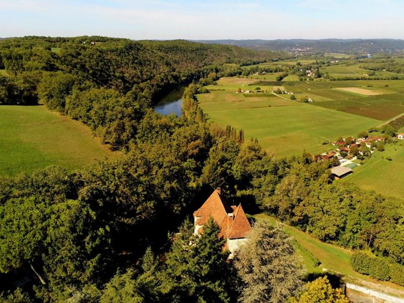 Maison - 235 m² - 4 pièces