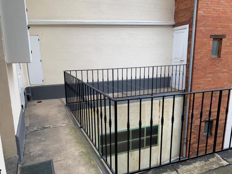 Appartement - 90 m² - 3 pièces