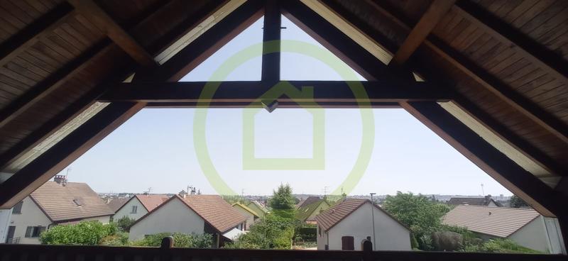 Maison - 165 m² - 9 pièces